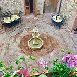 Hotel Vesuna Trequanda
