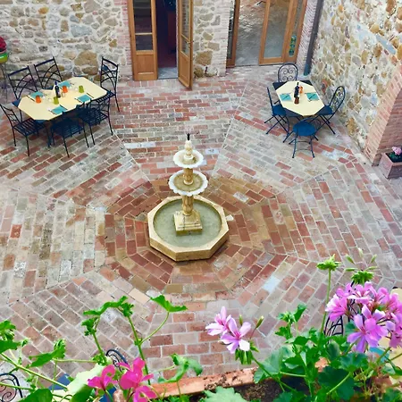 Hotel Vesuna Trequanda